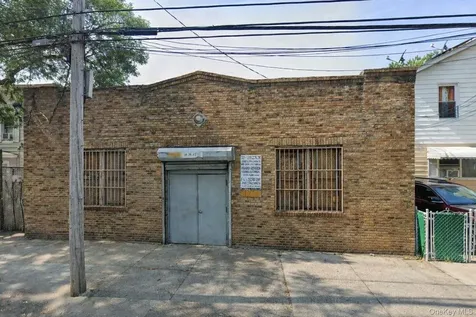 9424 88TH Street Ozone Park NY 11416