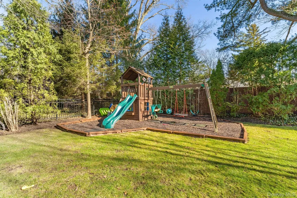 33 Wynmor Road Scarsdale NY 10583