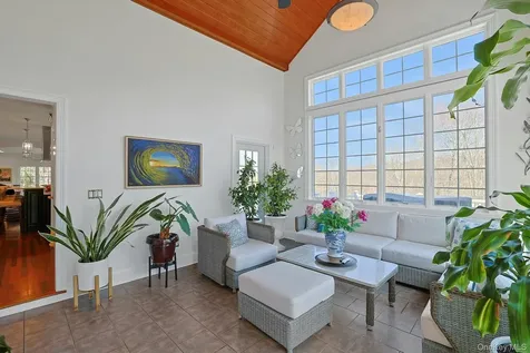 350 Wooded Hill Court Chappaqua NY 10514