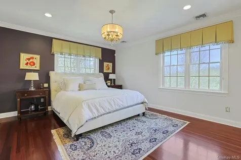 350 Wooded Hill Court Chappaqua NY 10514