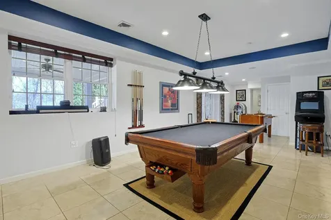350 Wooded Hill Court Chappaqua NY 10514