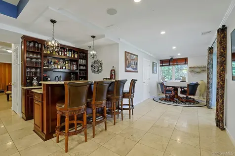350 Wooded Hill Court Chappaqua NY 10514