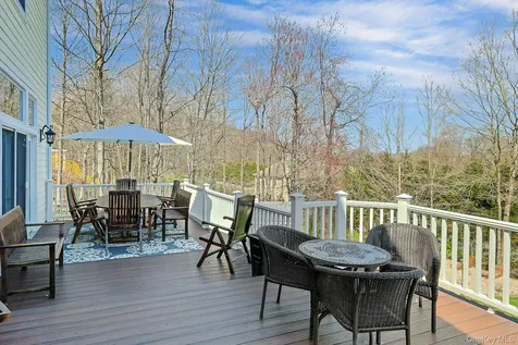 350 Wooded Hill Court Chappaqua NY 10514