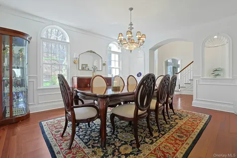 350 Wooded Hill Court Chappaqua NY 10514