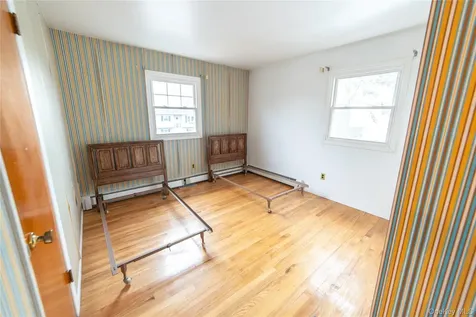 102 Burke Court Buchanan NY 10511