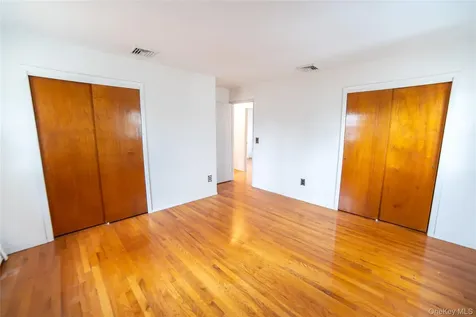 102 Burke Court Buchanan NY 10511