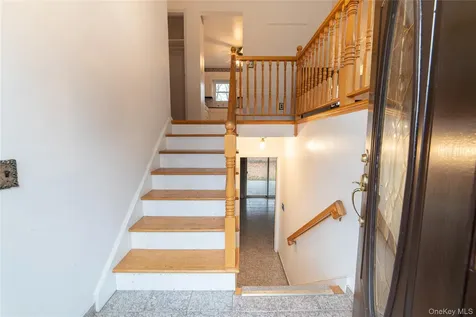 102 Burke Court Buchanan NY 10511