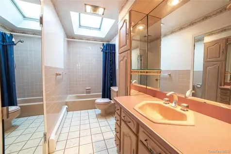 102 Burke Court Buchanan NY 10511