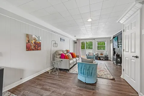 30 Rutledge Road Scarsdale NY 10583