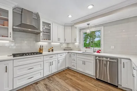 30 Rutledge Road Scarsdale NY 10583