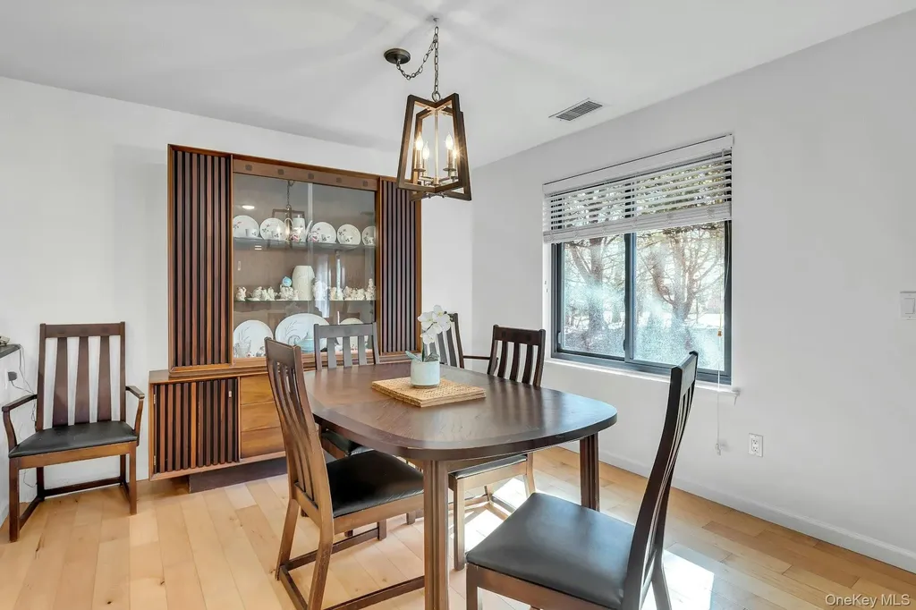 864 Skyline Drive Coram NY 11727