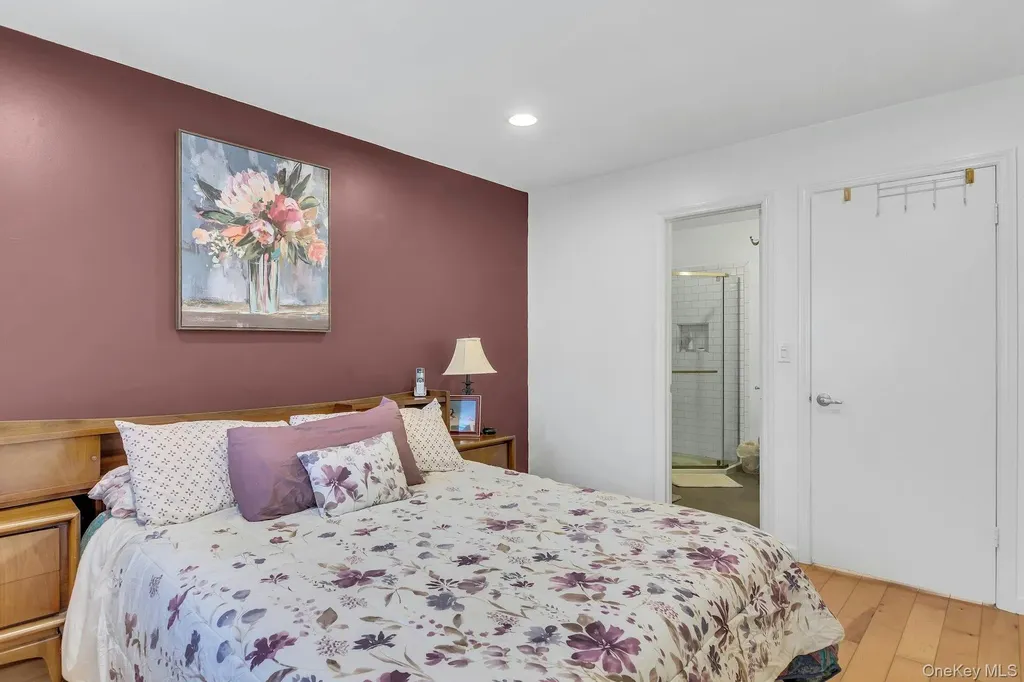 864 Skyline Drive Coram NY 11727