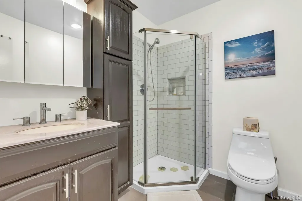 864 Skyline Drive Coram NY 11727