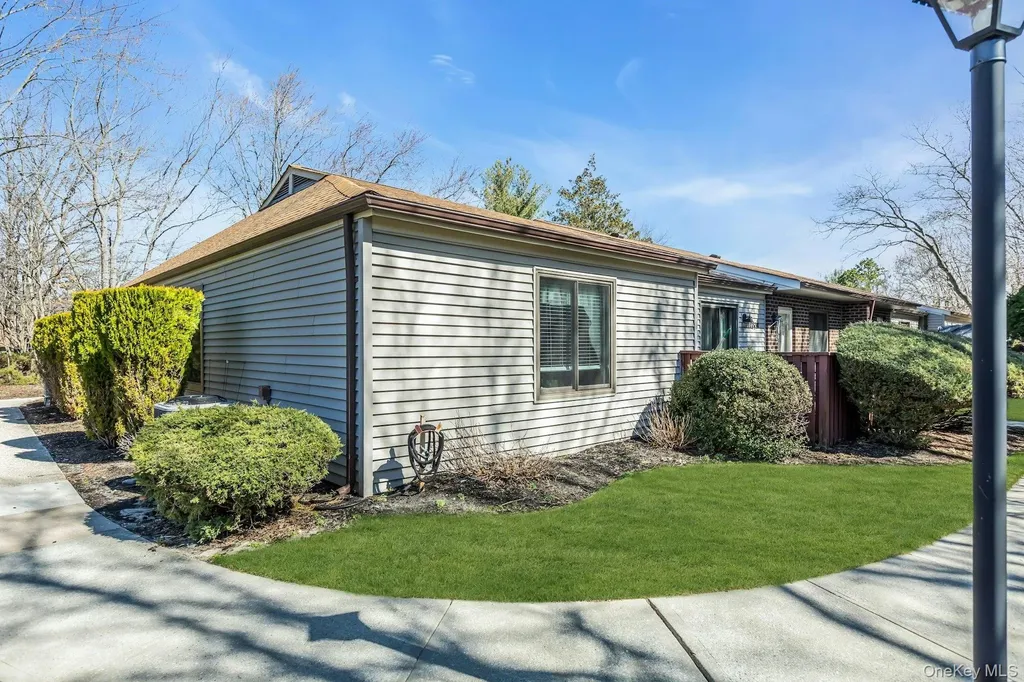864 Skyline Drive Coram NY 11727