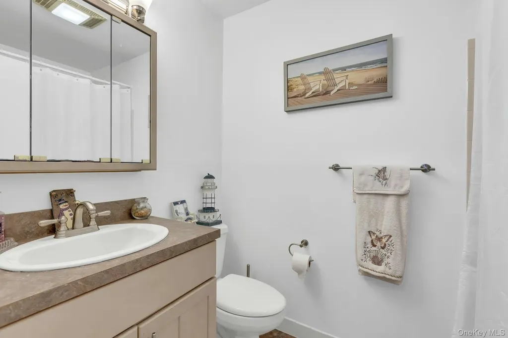 864 Skyline Drive Coram NY 11727