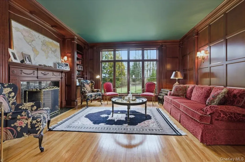 17 Plover Lane Lloyd Harbor NY 11743