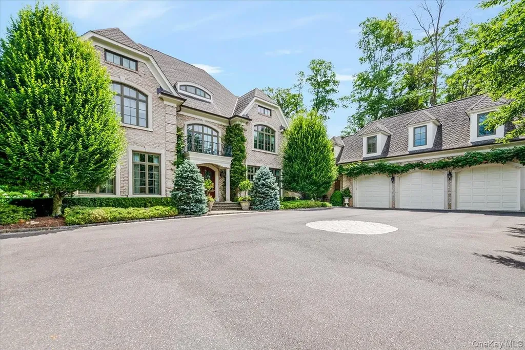 17 Plover Lane Lloyd Harbor NY 11743