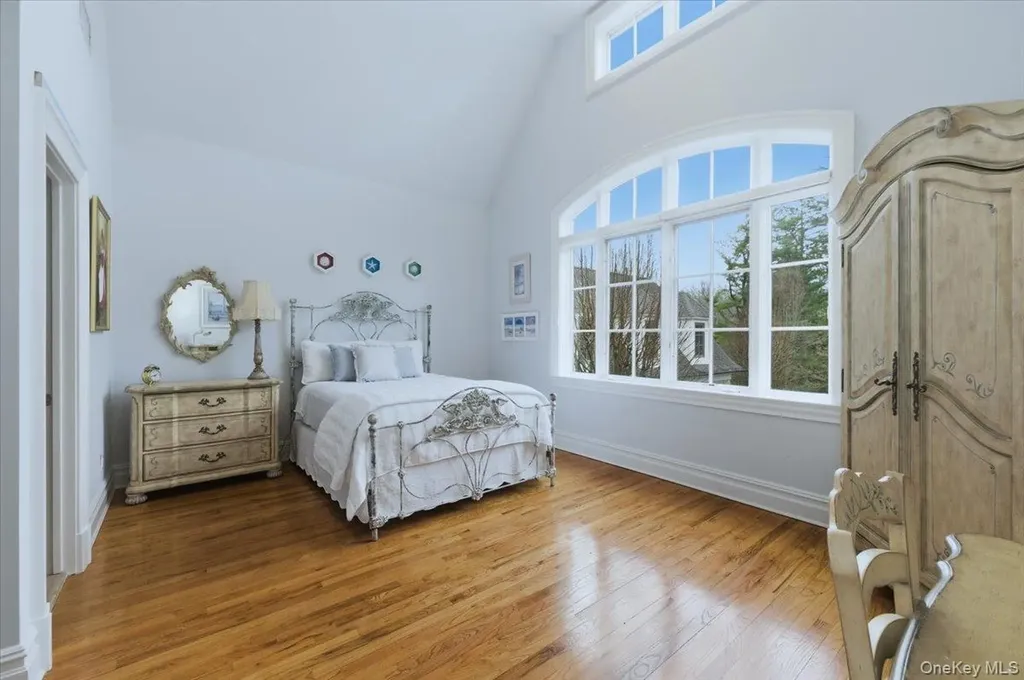17 Plover Lane Lloyd Harbor NY 11743