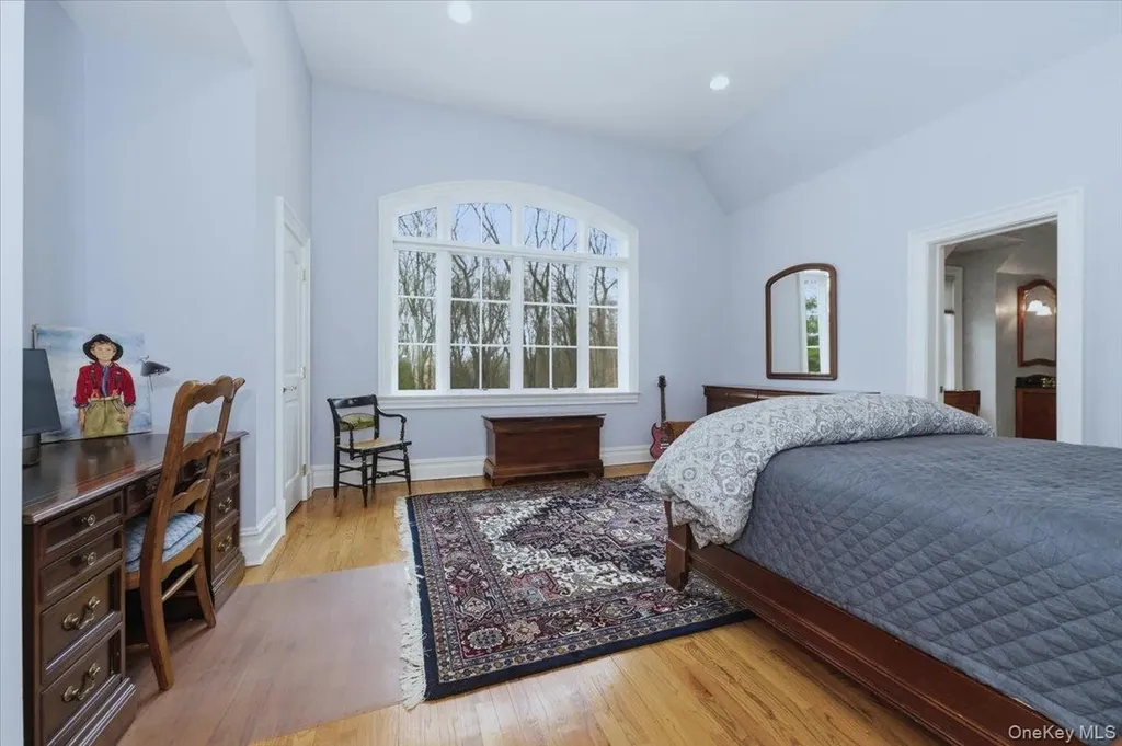 17 Plover Lane Lloyd Harbor NY 11743