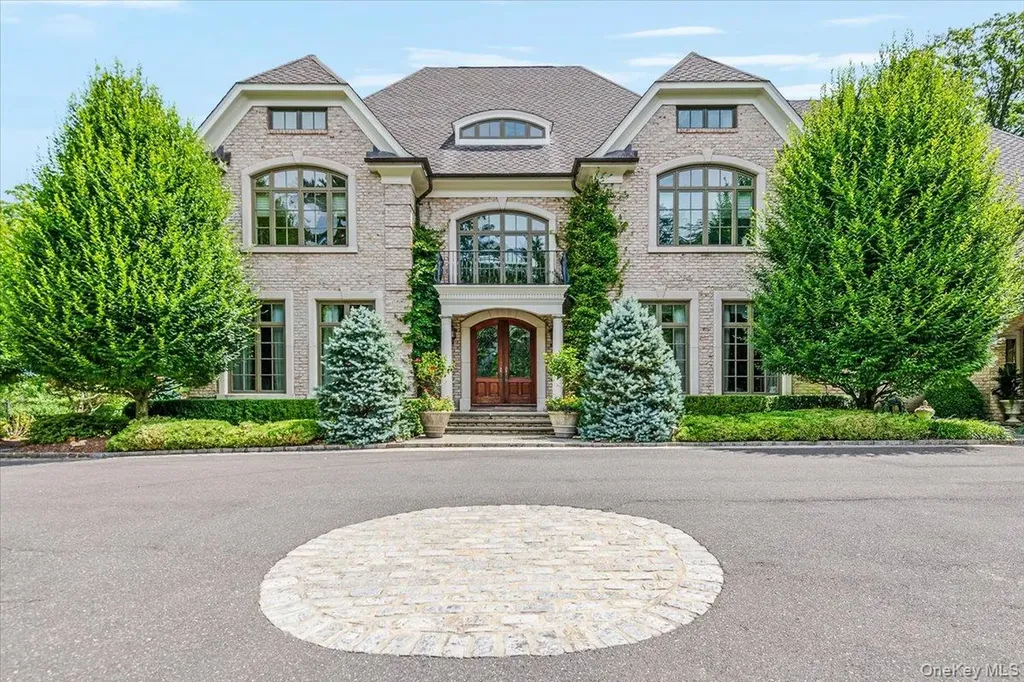 17 Plover Lane Lloyd Harbor NY 11743