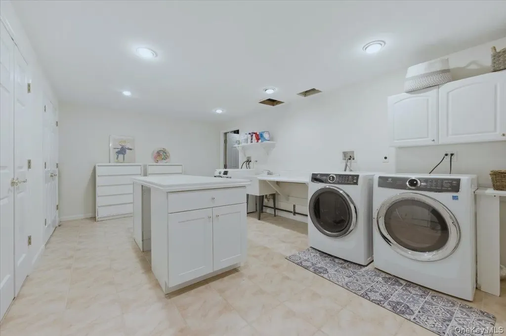 17 Plover Lane Lloyd Harbor NY 11743