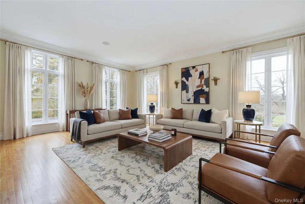 17 Plover Lane Lloyd Harbor NY 11743