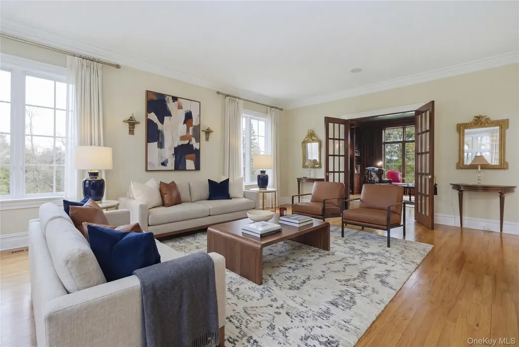 17 Plover Lane Lloyd Harbor NY 11743