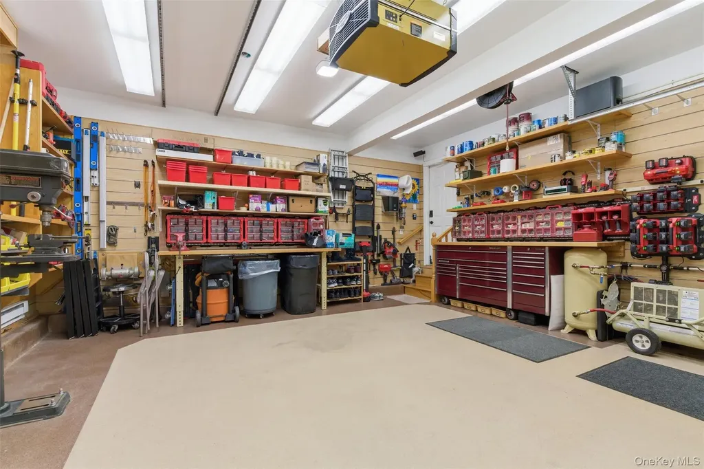 2 Knoll Lane Glen Head NY 11545