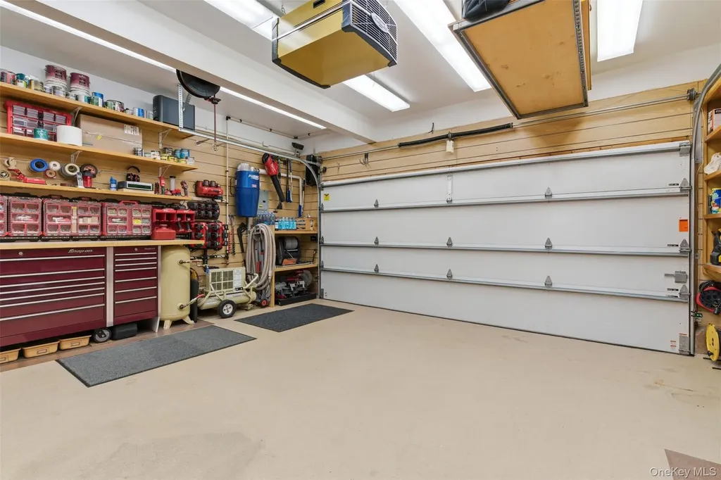 2 Knoll Lane Glen Head NY 11545