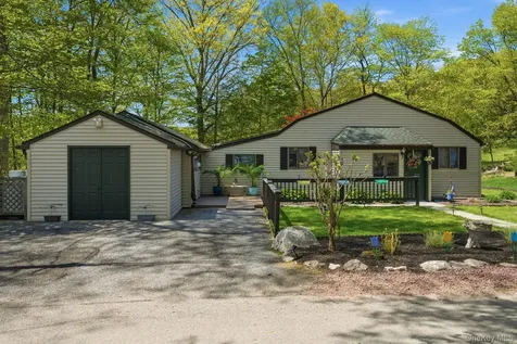 16 Sunset Place North Salem NY 10560