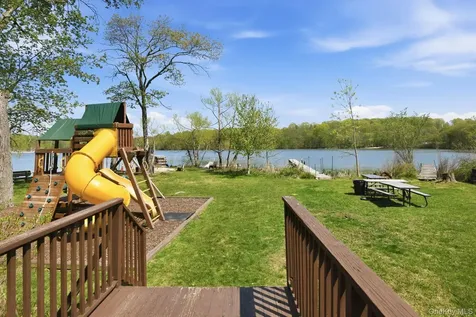 16 Sunset Place North Salem NY 10560