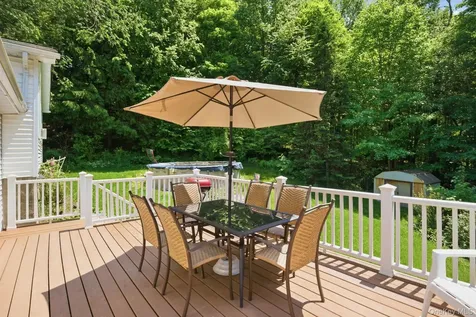 19 Taurat Place Mahopac NY 10541