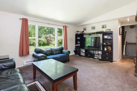 19 Taurat Place Mahopac NY 10541