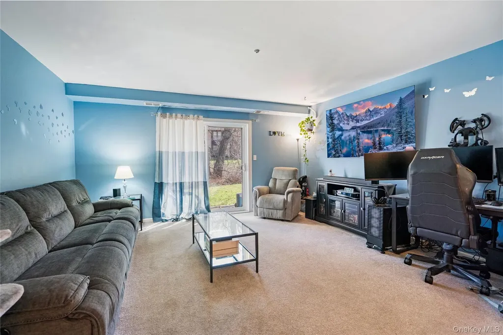 7 Maple Court Selden NY 11784