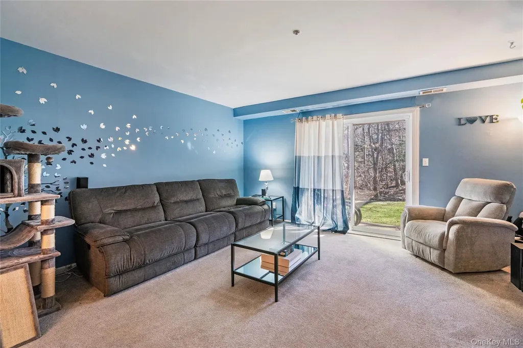 7 Maple Court Selden NY 11784