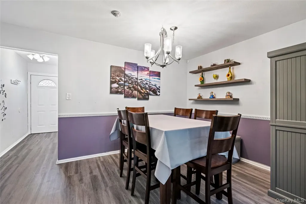 7 Maple Court Selden NY 11784