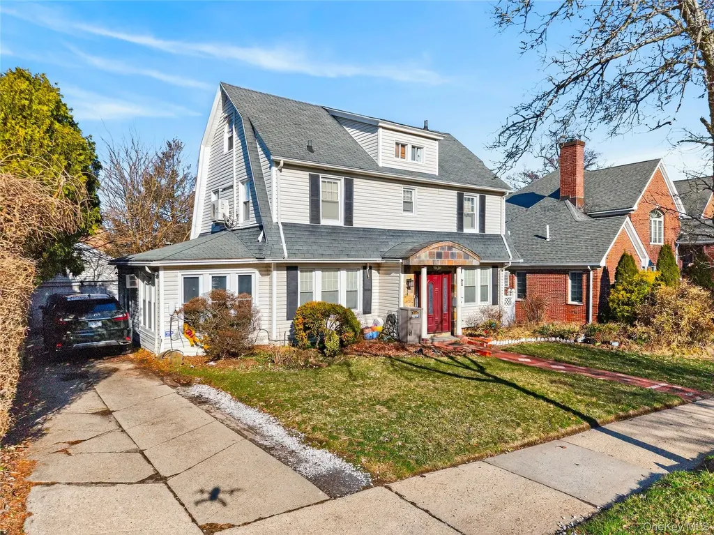 35-20 165th Street Flushing NY 11358