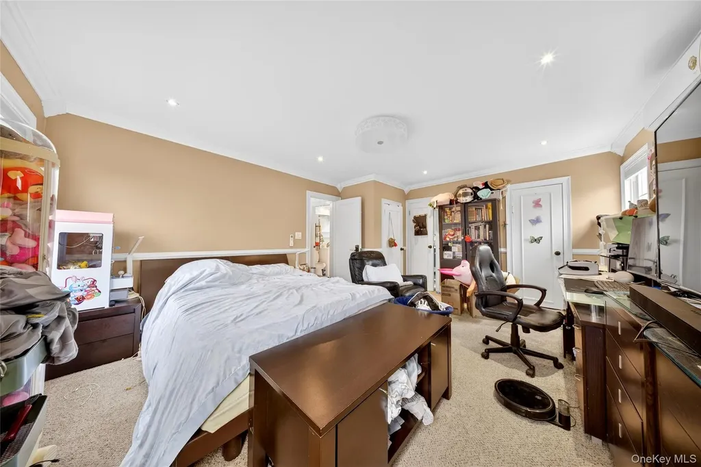 35-20 165th Street Flushing NY 11358