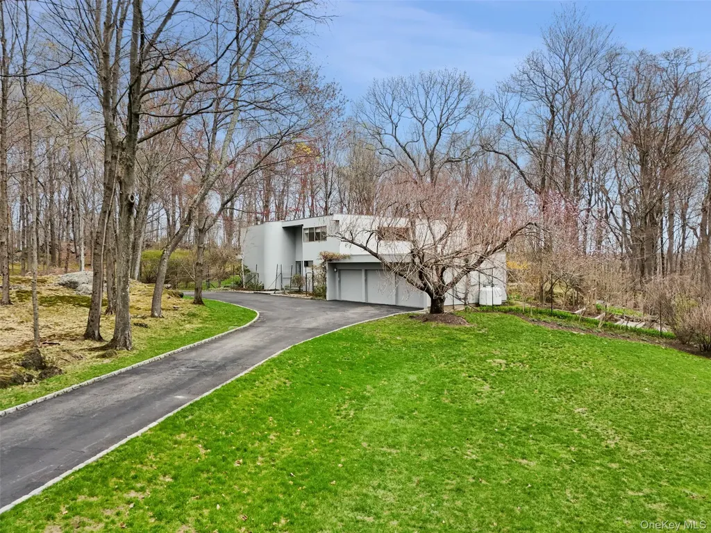 67 Tripp Street Mount Kisco NY 10549