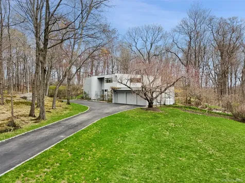 67 Tripp Street Mount Kisco NY 10549