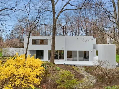 67 Tripp Street Mount Kisco NY 10549