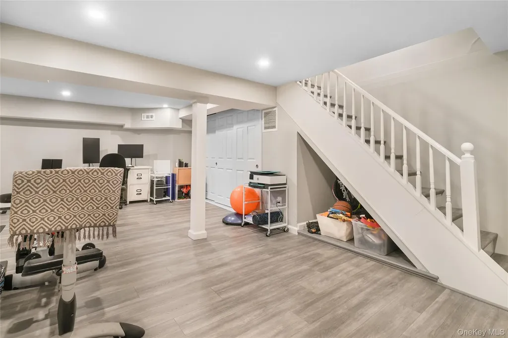 5 Birch Street W White Plains NY 10607