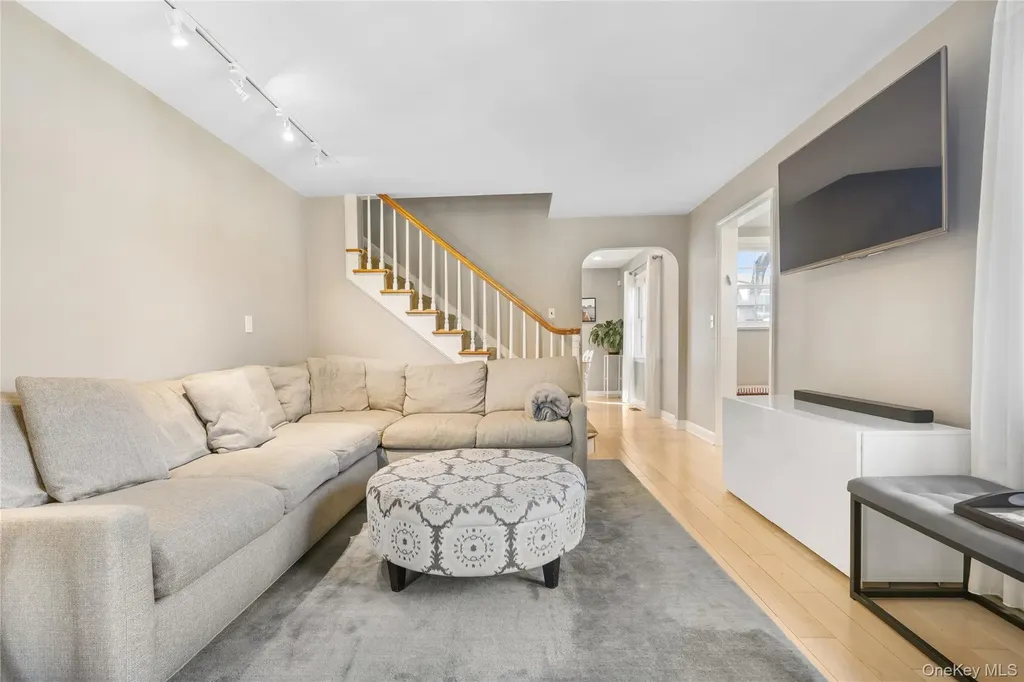 5 Birch Street W White Plains NY 10607
