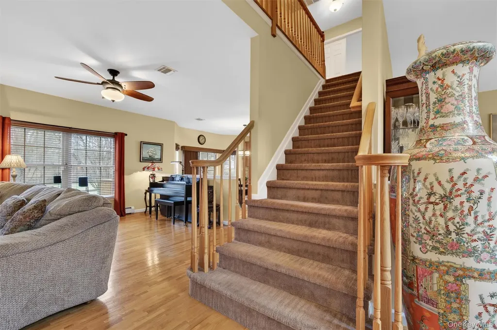7 Maidstone Lane Monroe NY 10950