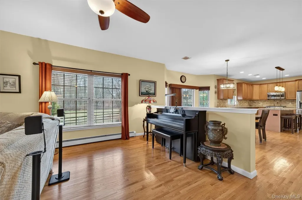 7 Maidstone Lane Monroe NY 10950