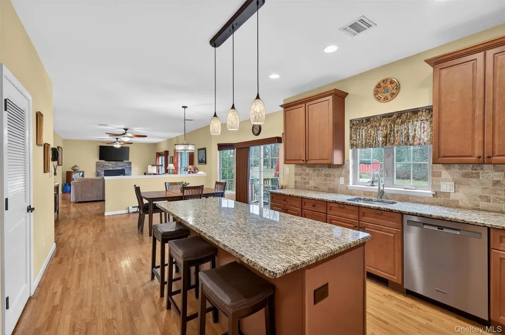 7 Maidstone Lane Monroe NY 10950