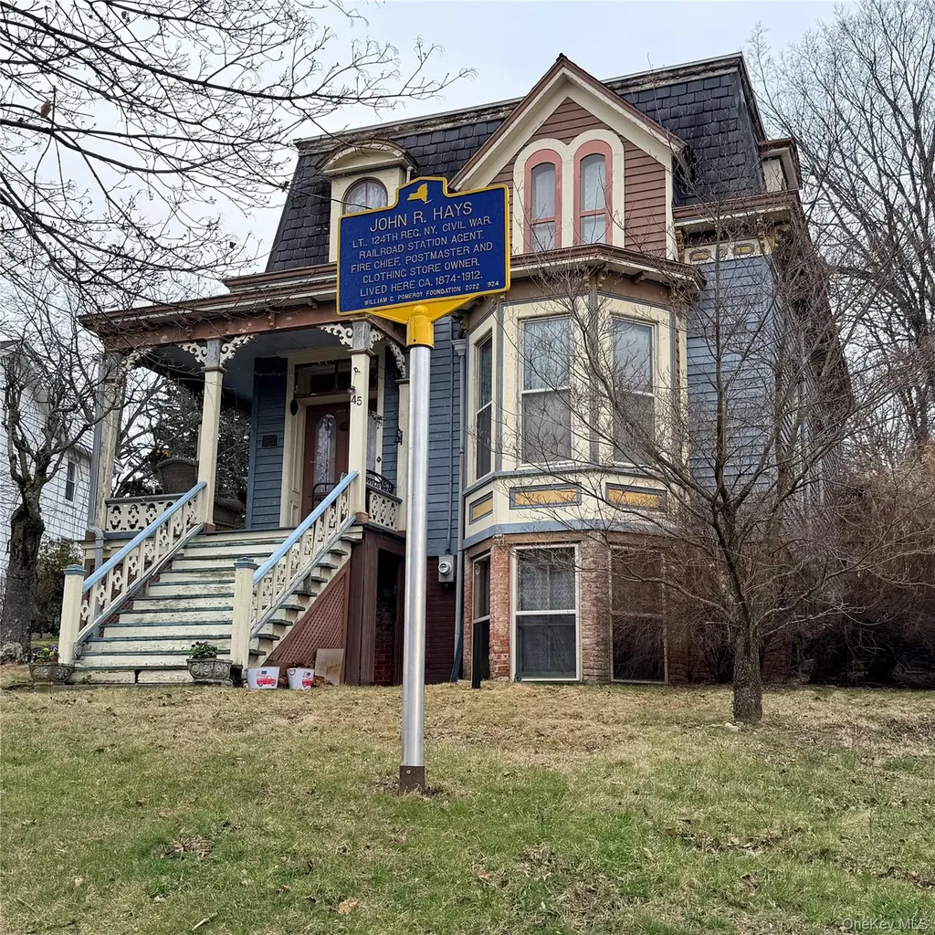 45 Maple Street Walden NY 12586