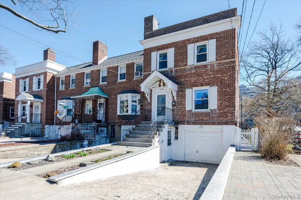 1776 Seminole Avenue Bronx NY 10461