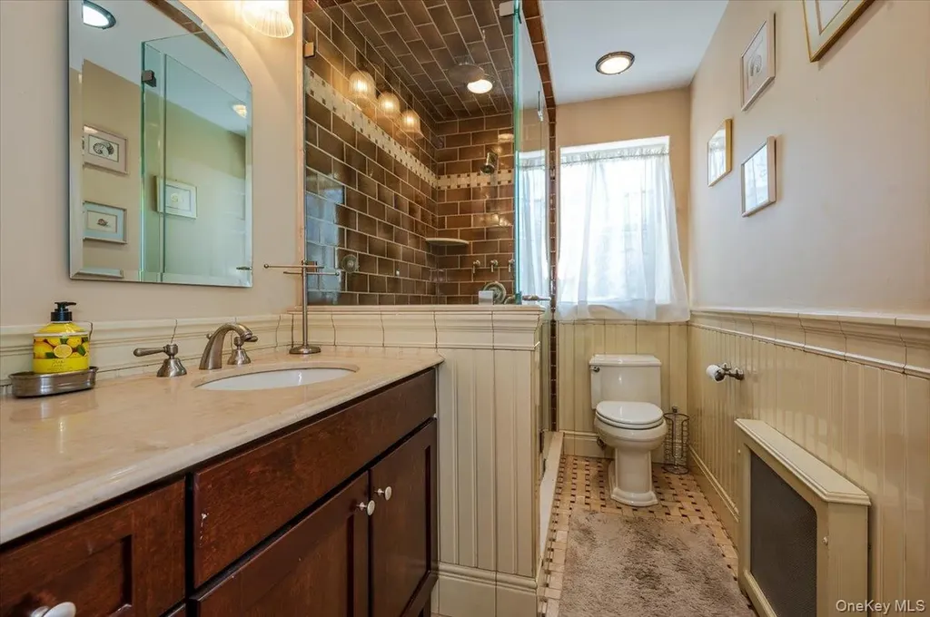 1776 Seminole Avenue Bronx NY 10461