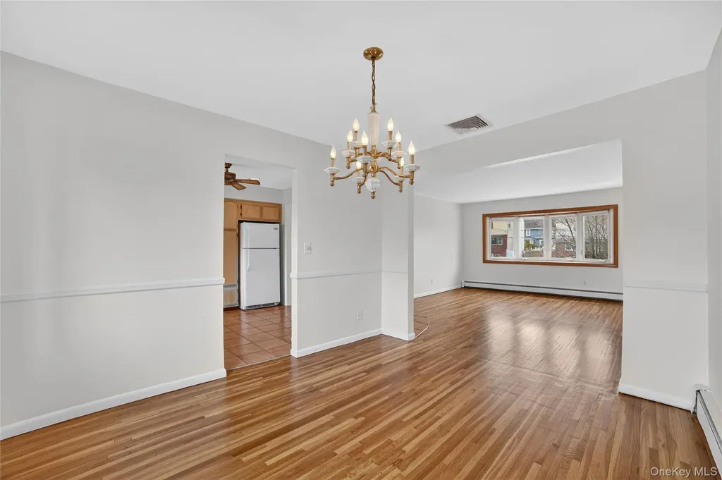 16 Patti Lane Yonkers NY 10701
